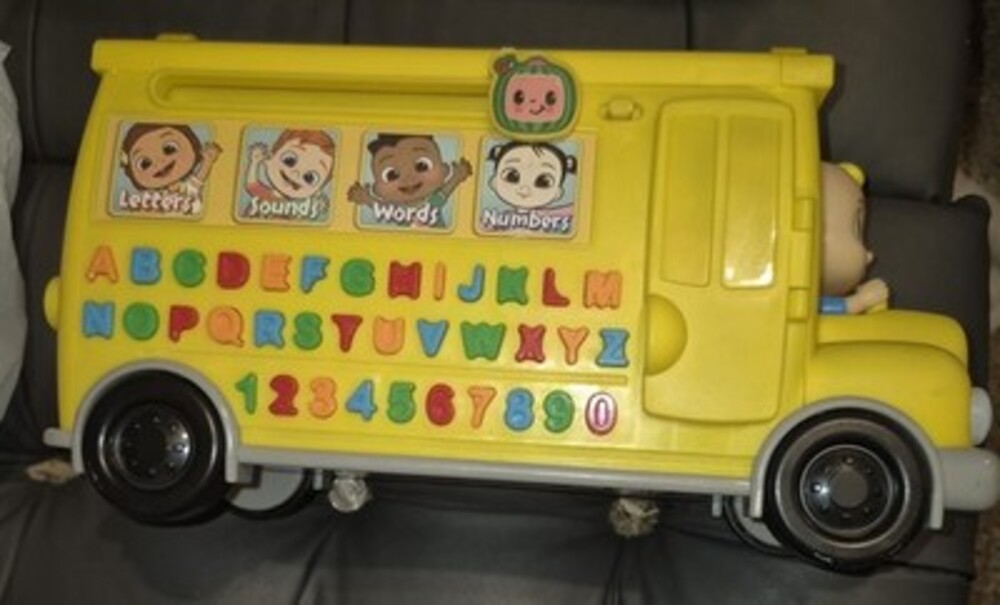 CoComelon Musical Learning Bus, Number and Letter Recognition, Phonetics, Yellow